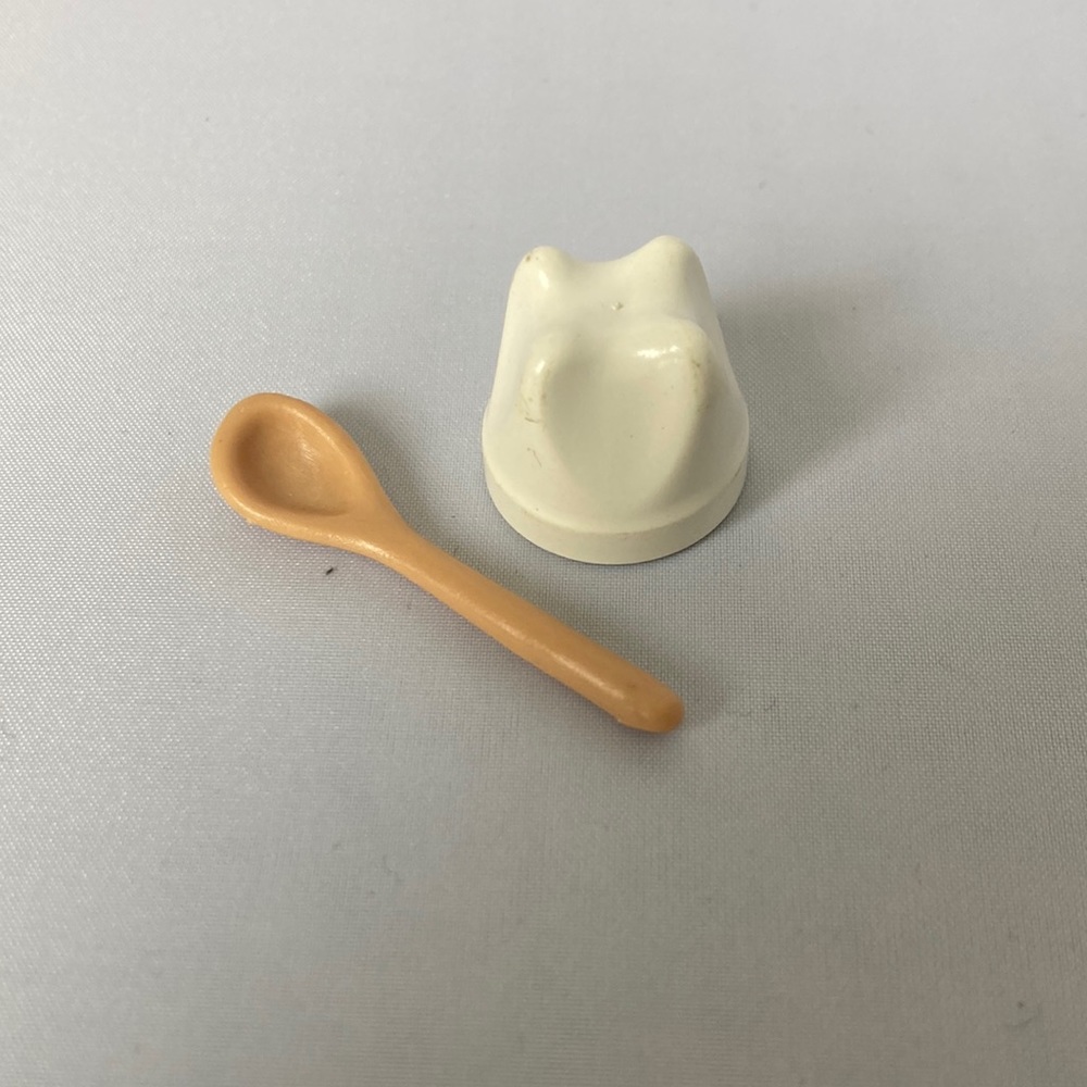Playmobil chef hat and spoon
